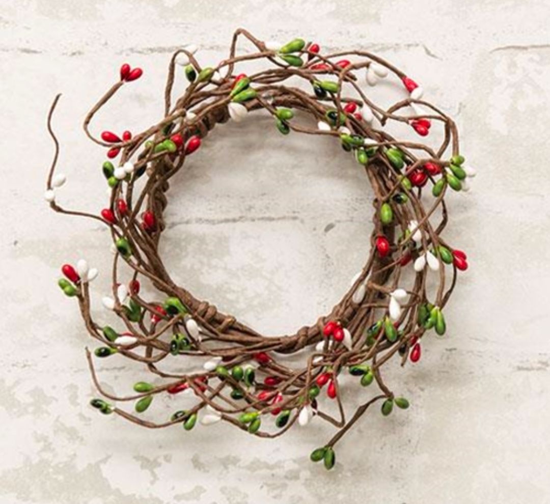 3-1/2" Holiday Combo Pip Berry Candle Ring Wreath