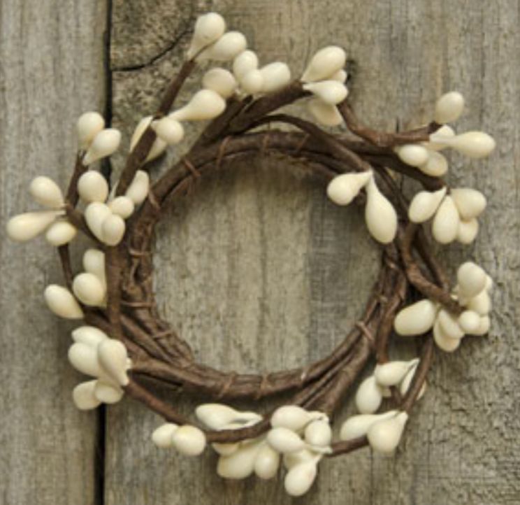 1-1/2" Ivory Mini Pip Berry Candle Ring