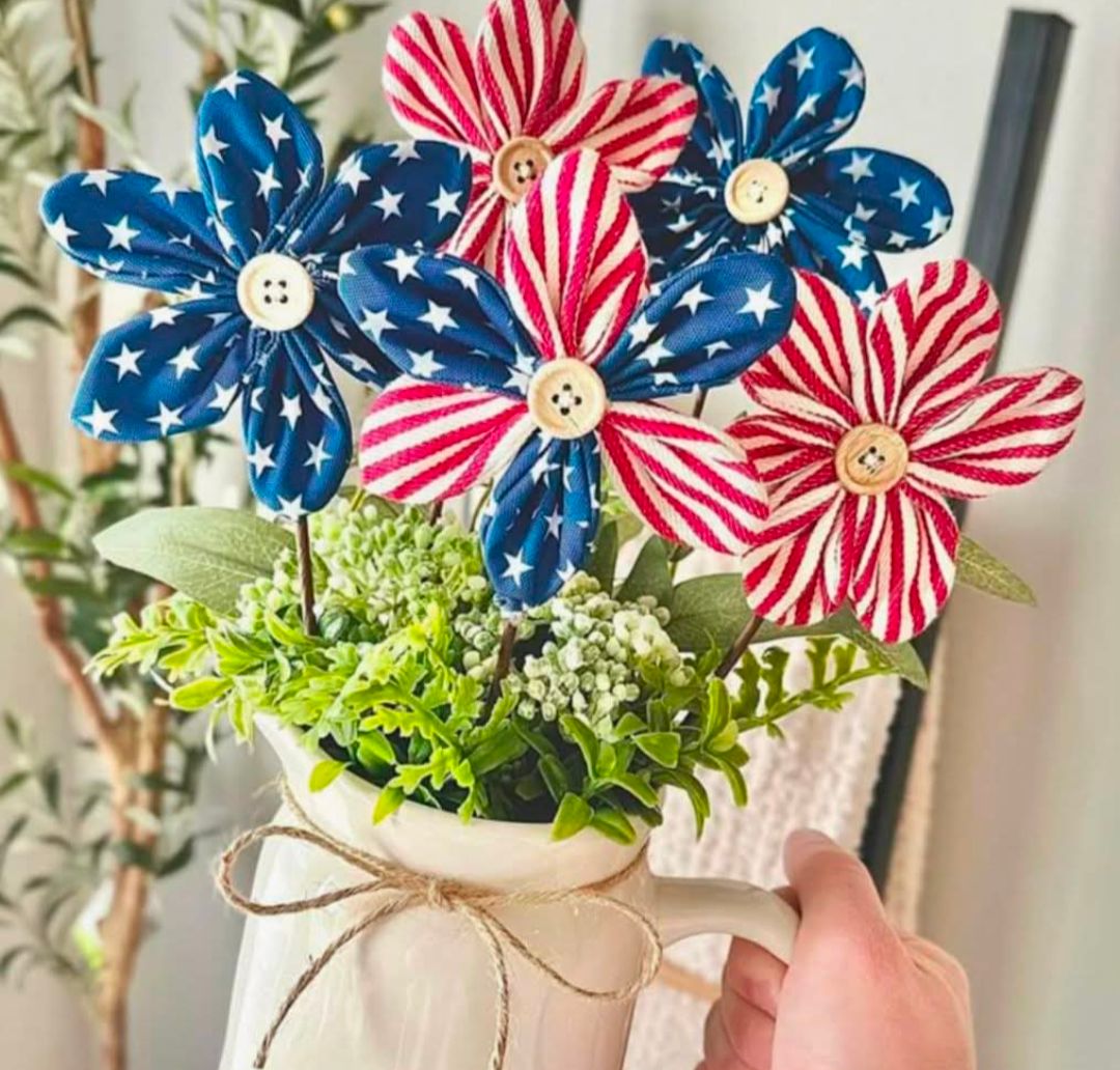 Make at Home Craft Kit: Patriotic Floral Bundle 