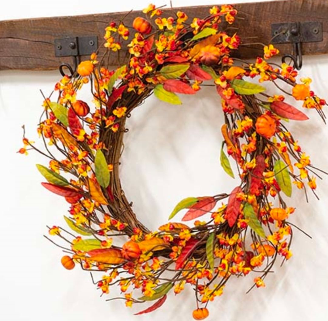 22" Barnyard Bittersweet &amp; Pumpkins Wreath