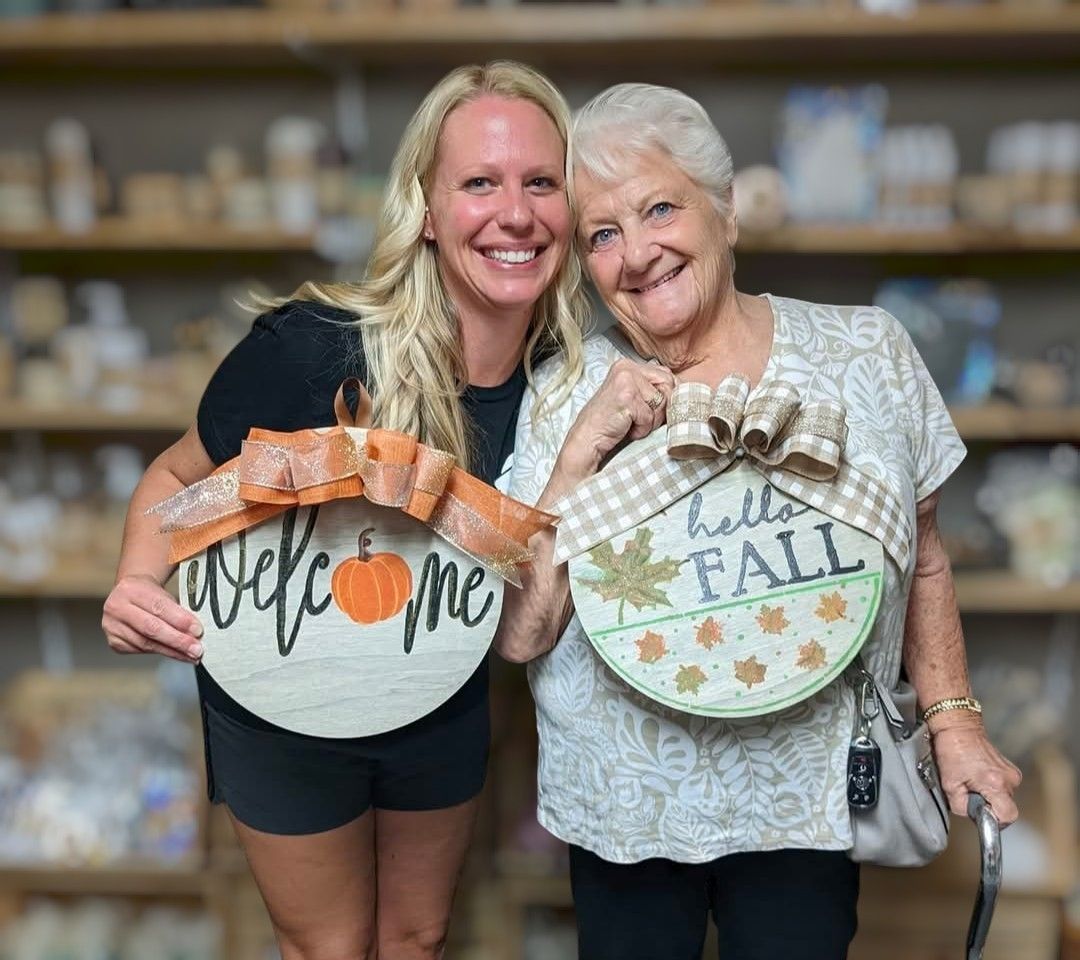 DIY Workshop: Create a 12" Round Sign Your Choice - September 10th (6:30pm-8:30pm)