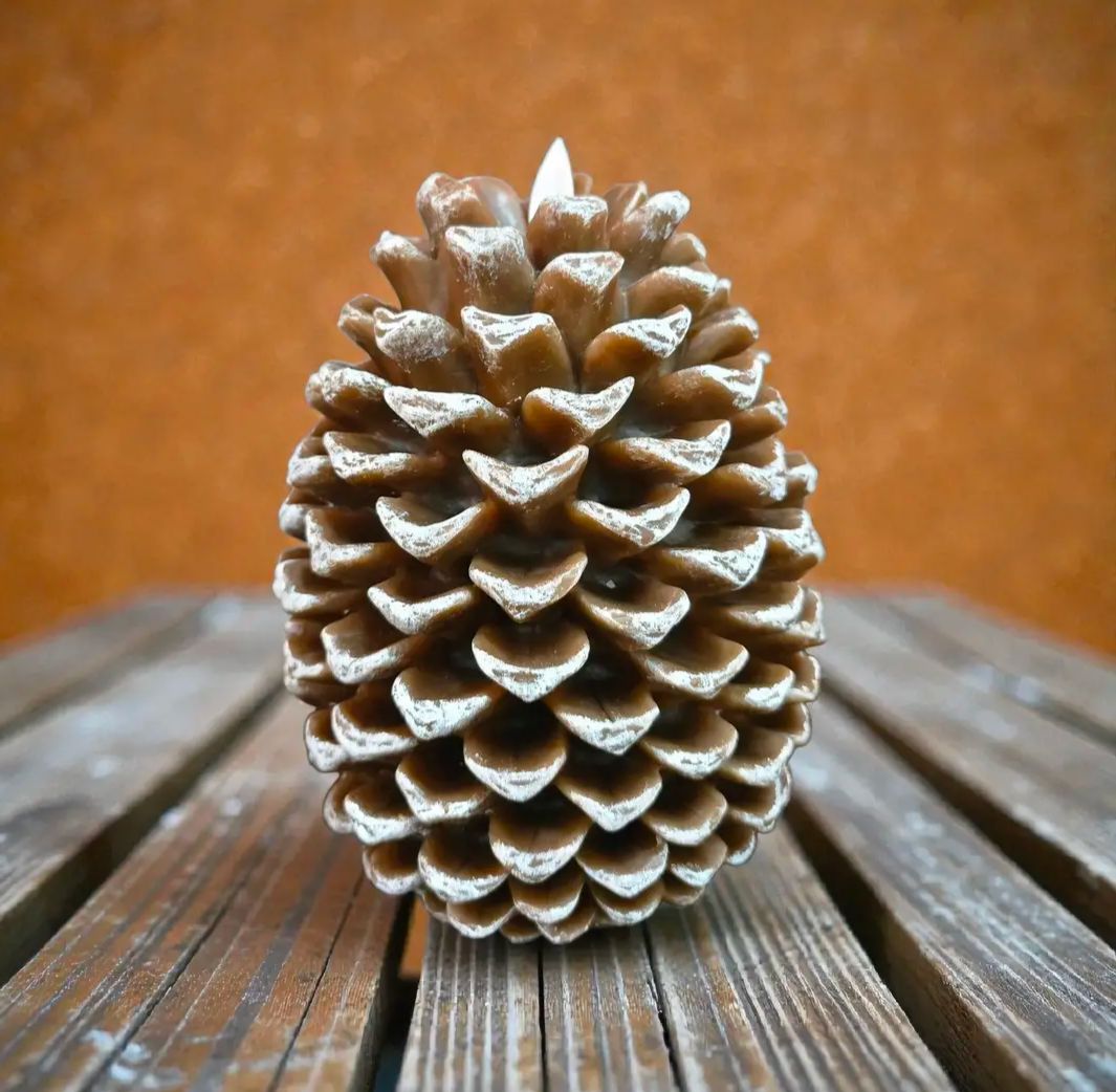 Pine Cone Moving Flame Led TIMER Candle