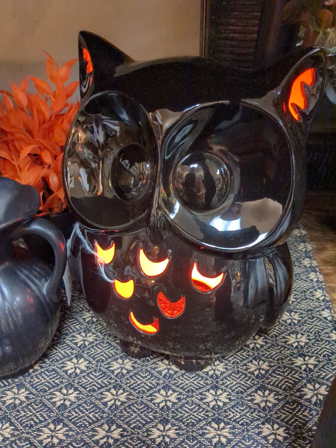 Black Ceramic Halloween Owl