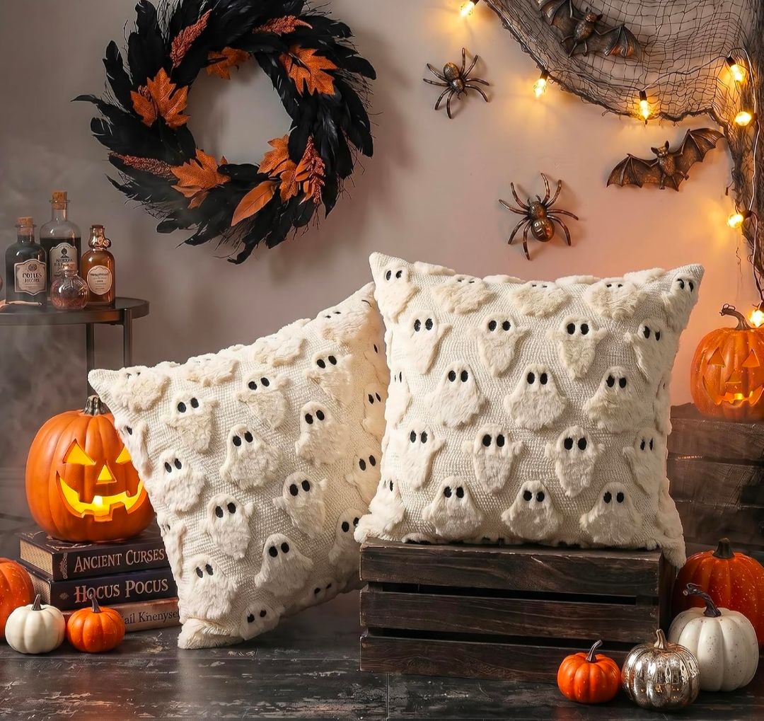 Decorative 18" x 18" Halloween Ghost Pillow