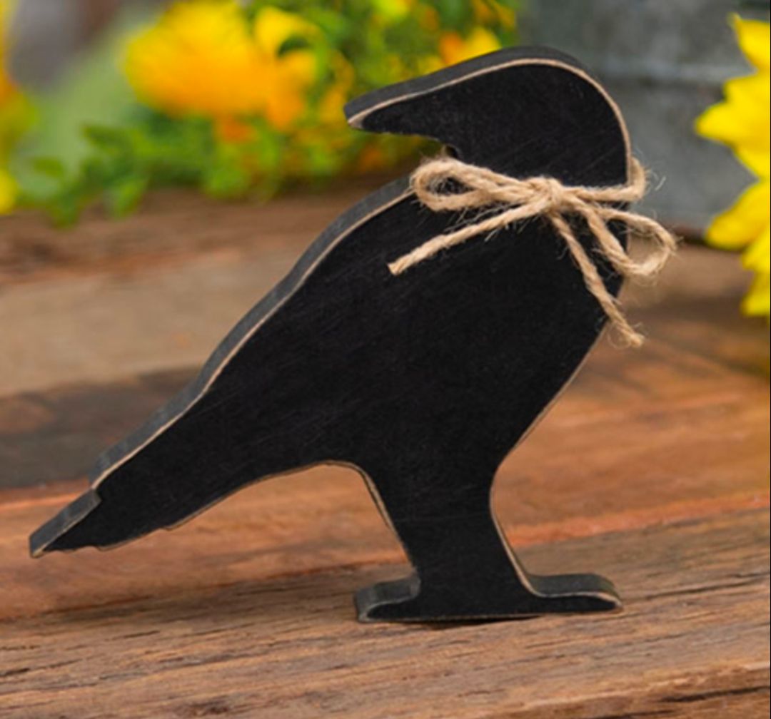 Chunky Wooden Crow Sitter With Jute Bow
