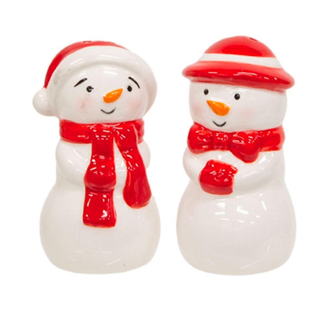 Ceramic Snow Couple Salt &amp; Pepper Shakers
