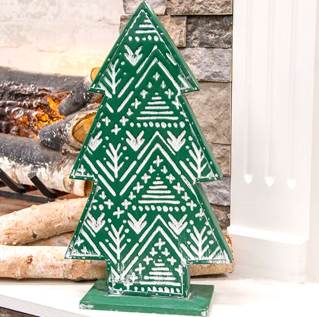 Woodland Embossed Distressed Metal Christmas Tree