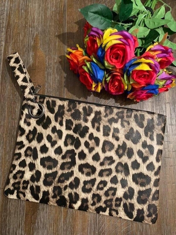 Leopard Clutch