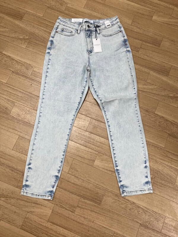 Bleached High Rise/Slim Fit - Judy Blue