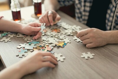 Rompecabezas y juguetes didácticos