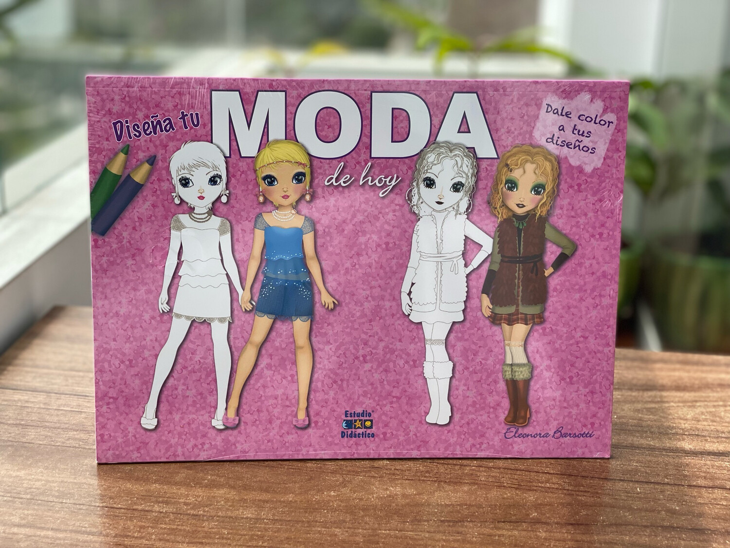 Diseña moda de hoy
