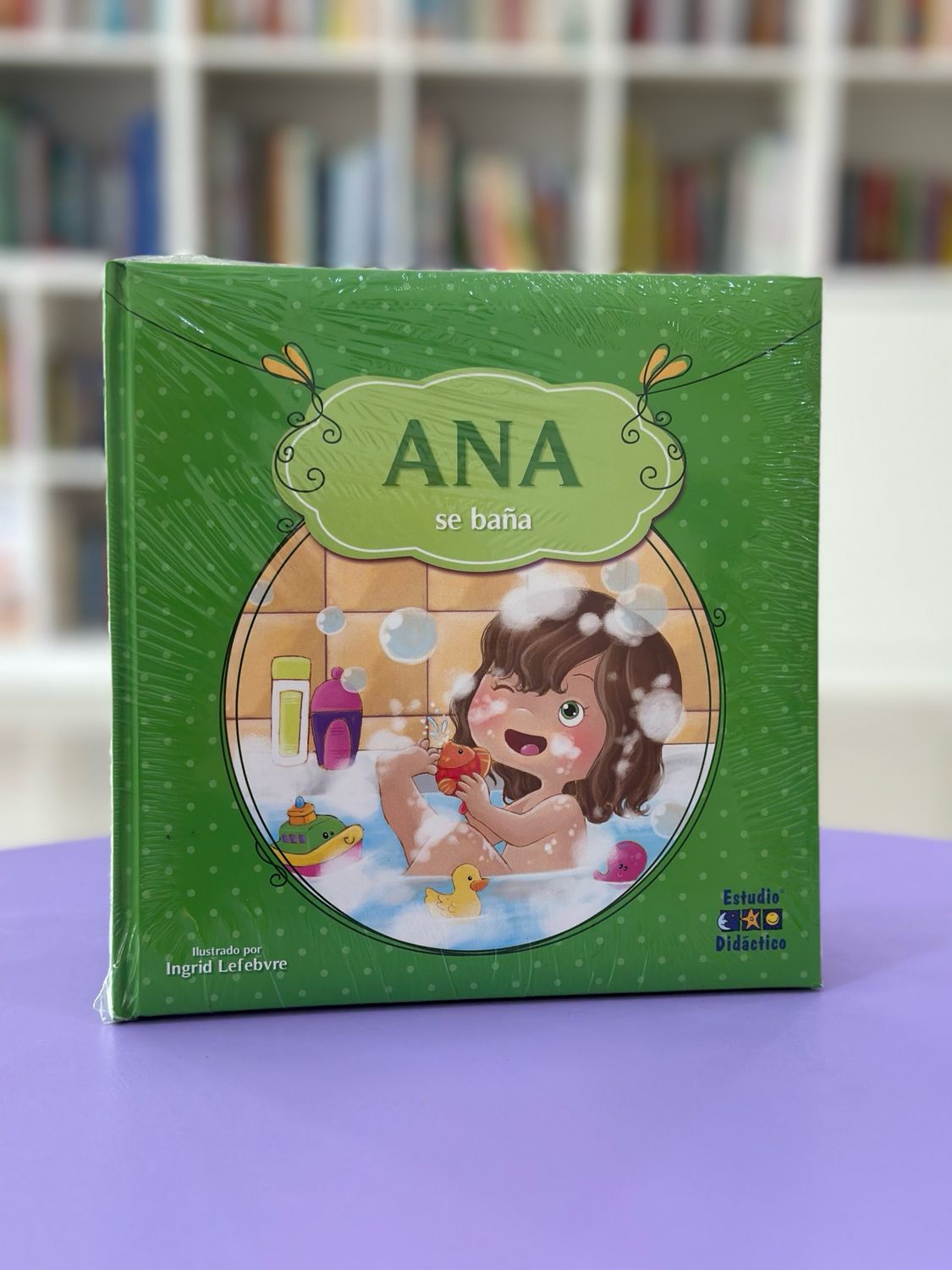 Ana se baña