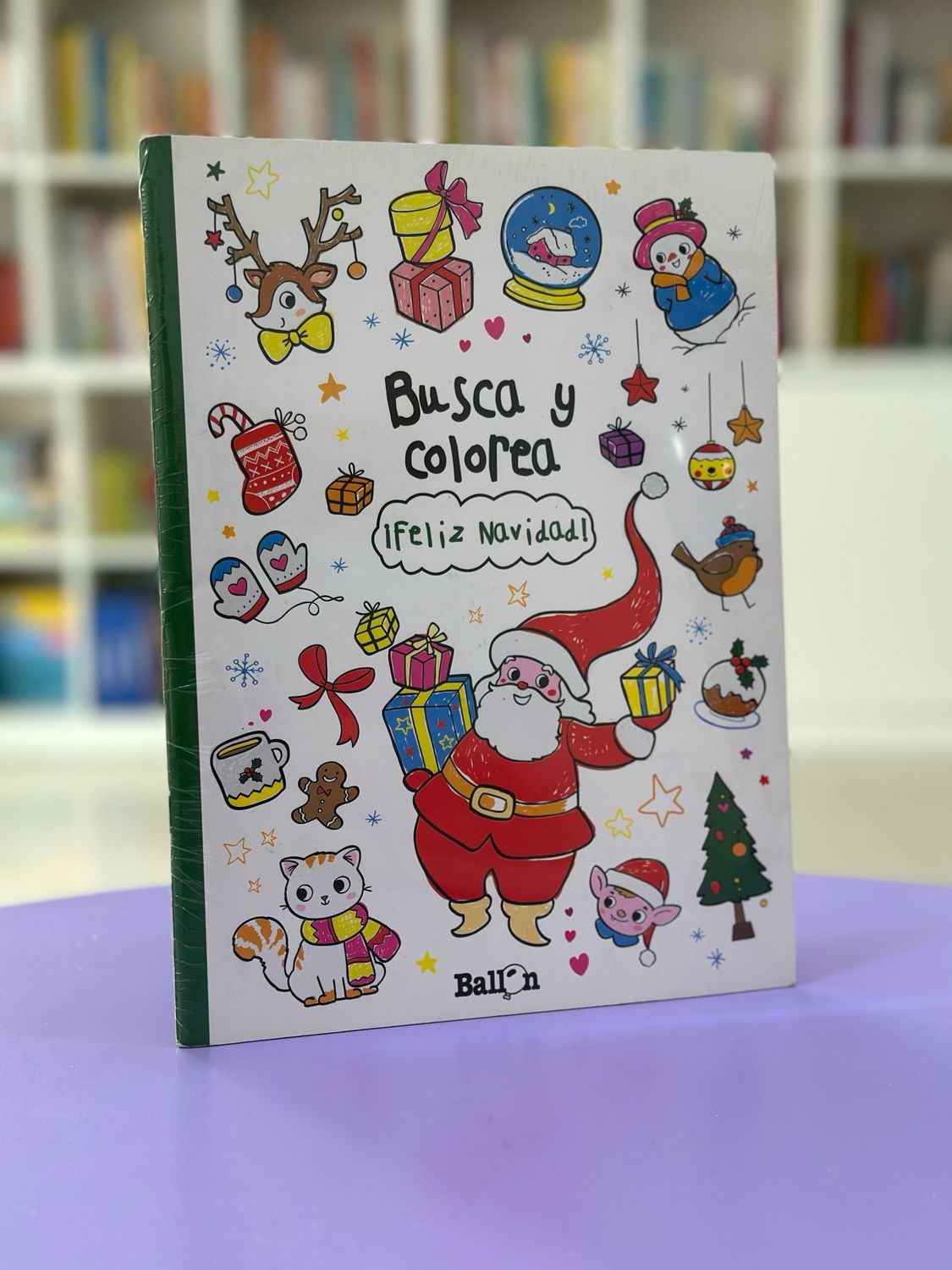 Busca y colorea Feliz Navidad