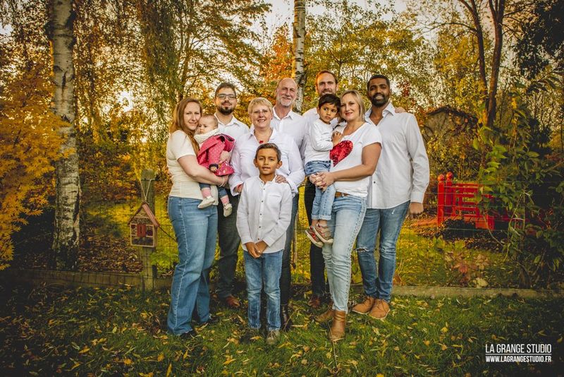 C/FAMILLE - 5 Photos
