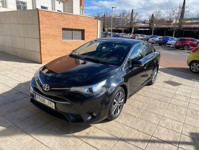 TOYOTA  AVENSIS 2.0D ADVANCE 150D