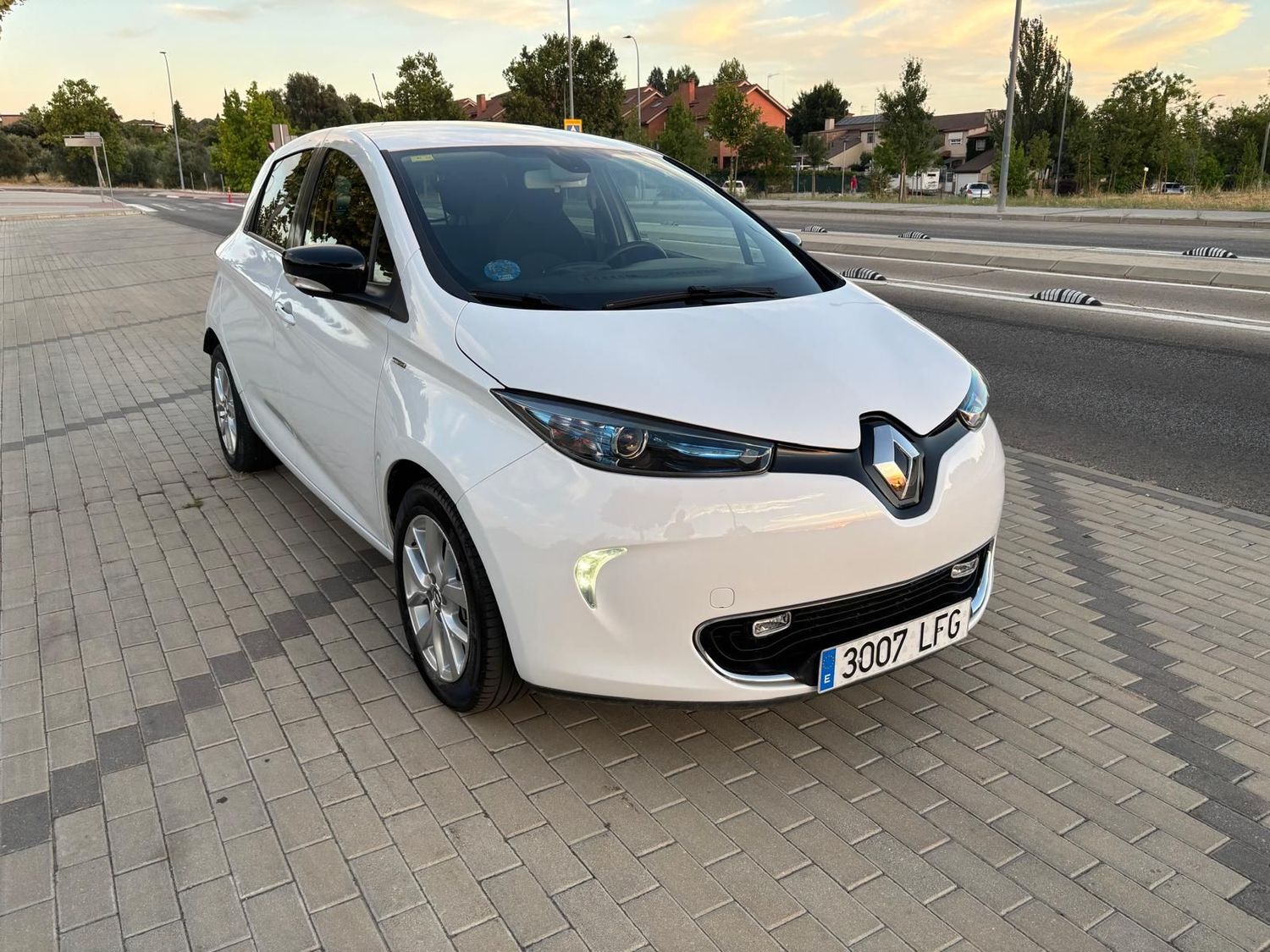 RENAULT ZOE 40 R110 ELECTRICO 109 C.V.