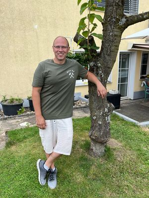 T-Shirt Creator „Glück Auf“ Khaki