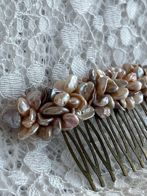 Peigne à cheveux perles roses