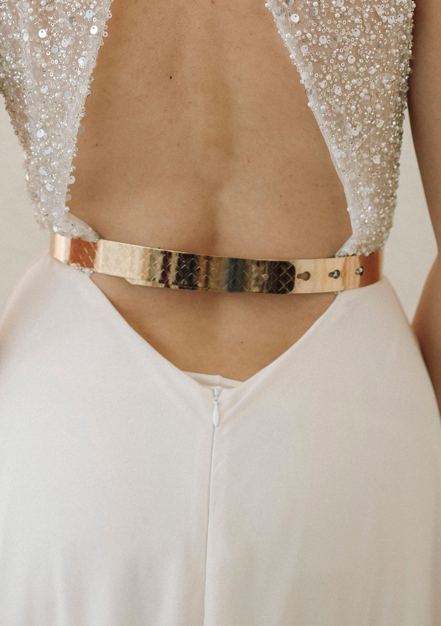 Ceinture doré avec relief