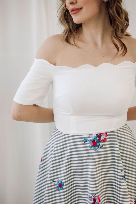 Robe Tulipe blanche Bardot