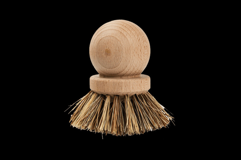 GRANDE BROSSE A CASSEROLE