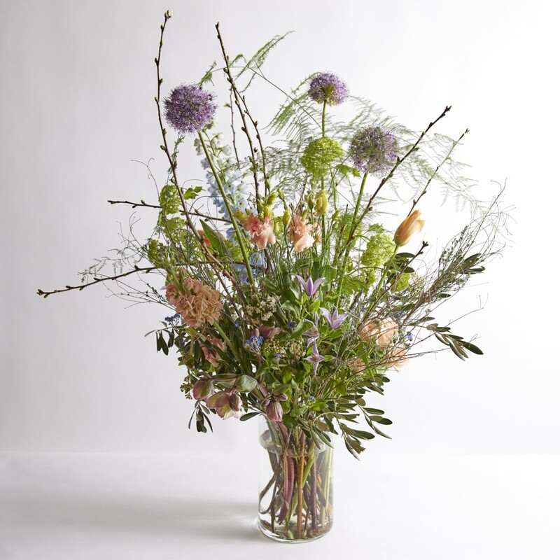 Boeket in vaas onstuimig