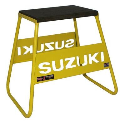 Showroom Bike Stand Suzuki