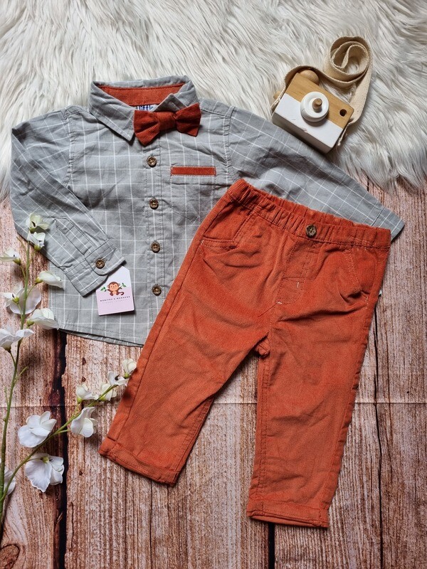 Set 3 piezas, camisa gris mangas largas + corbatín + pantalón ladrillo, Little Lad, 12m y 3T