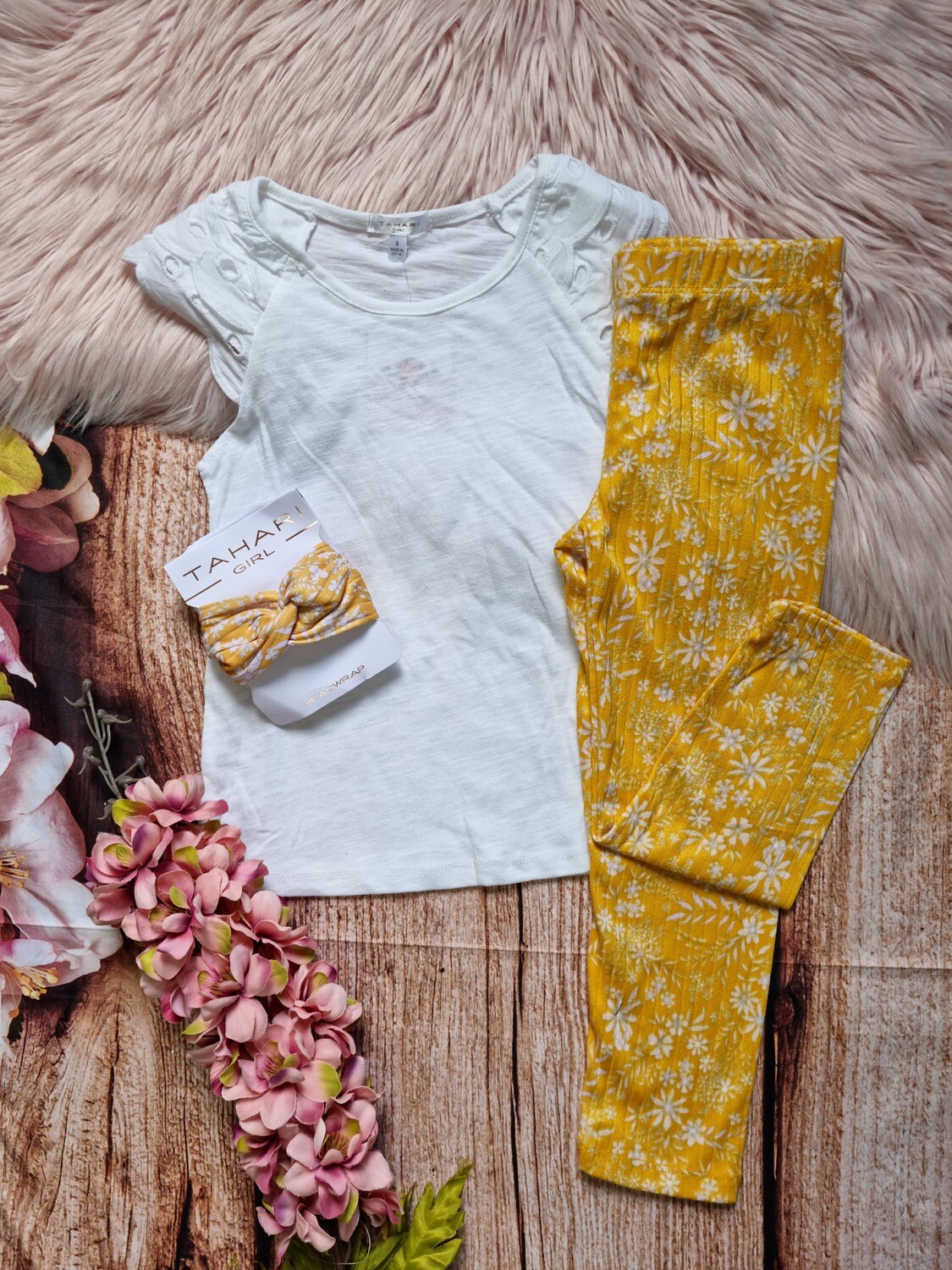 Set 3 piezas, blusa blanca + leggins amarillo con flores + cintillo, 5T
