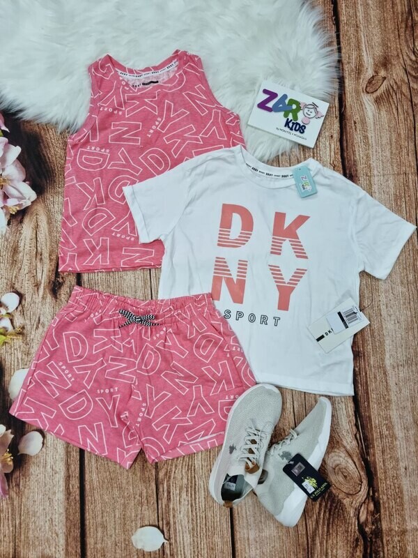 Set DKNY, camiseta blanca + blusa coral + short coral, 12 años