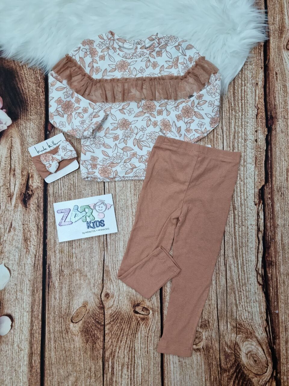 Set 3 piezas, busito flores + leggins color coral + cintillo, 4t