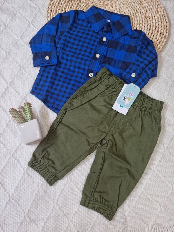 Set 2 piezas, camisa azul manga larga + pantalón verde olivo,  0 a 3m