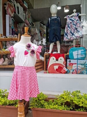 Set 2 piezas Children&#39;s Place, blusa + falda cuadros rojos, talla 5t