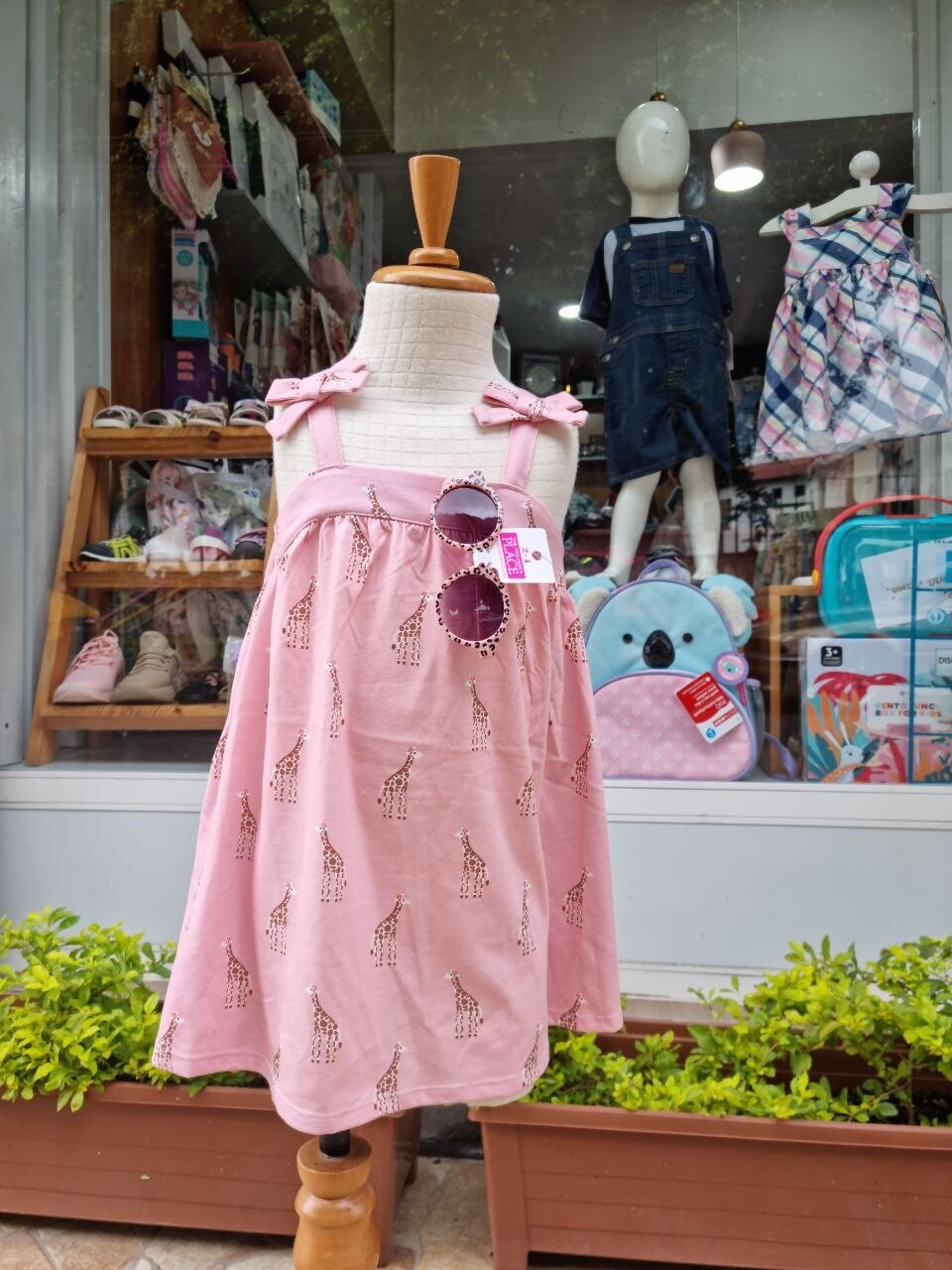 Vestido rosa con detalle de jirafas, Children's Place, talla 5 años