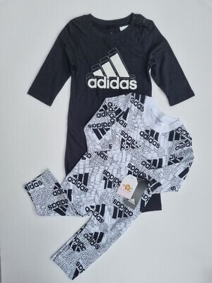 Set 2 enterizos Adidas, 12 meses.