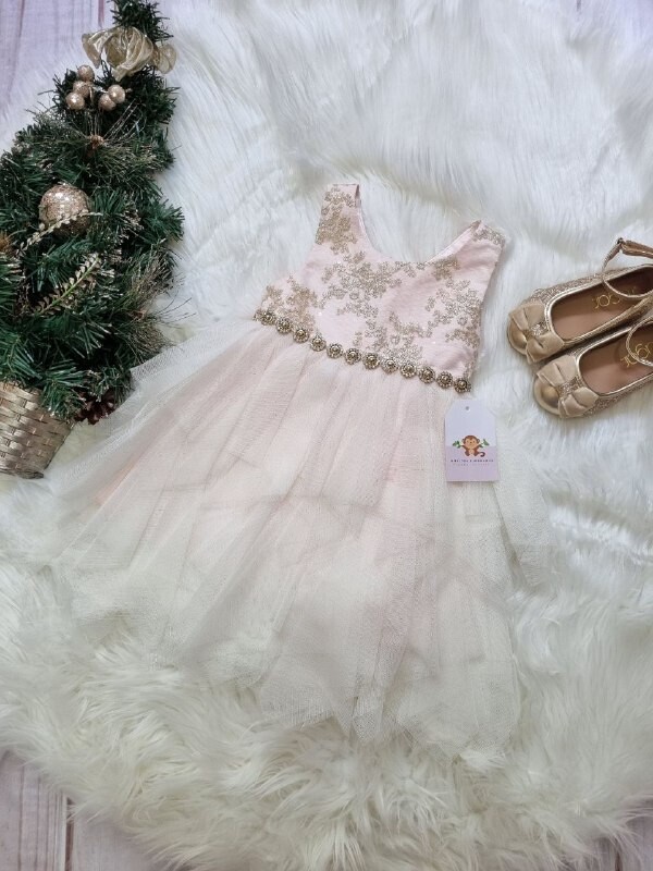 Vestido American Princess, rosado con flores bordadas doradas, 12m