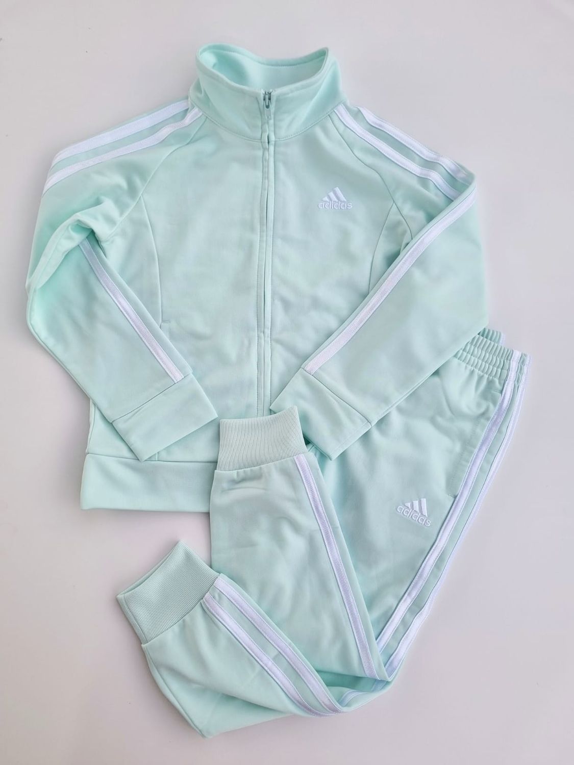 Set deportivo Adidas, chaqueta + calentador, 5t