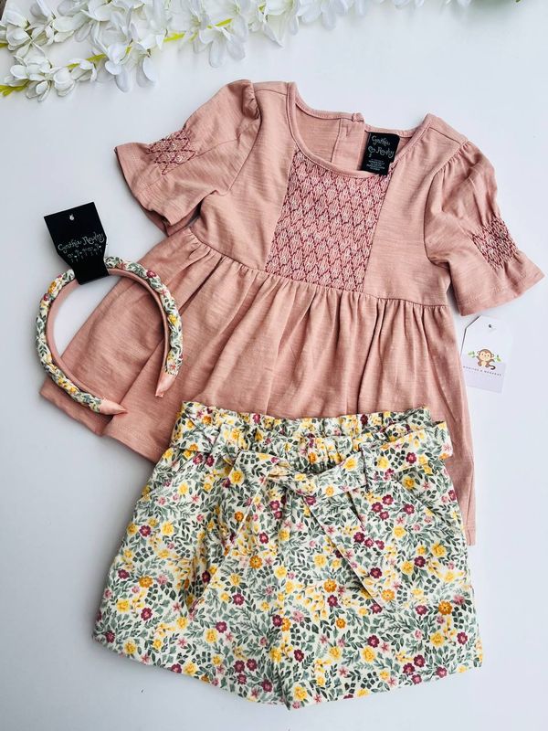Set Cynthia Rowley, blusa palo de rosa + short flores + diadema, 5 años