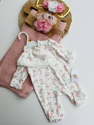 Monito de bienvenida Little me, blanco con flores + gorrito, RN