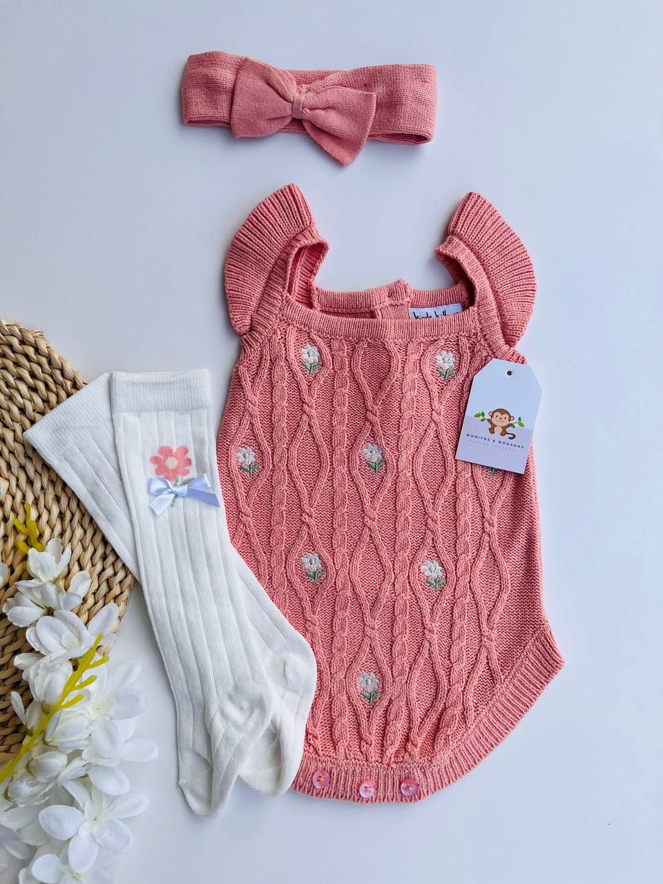 Set 3 piezas Nicole Miller, body tejida + medias + cintillo, 18m