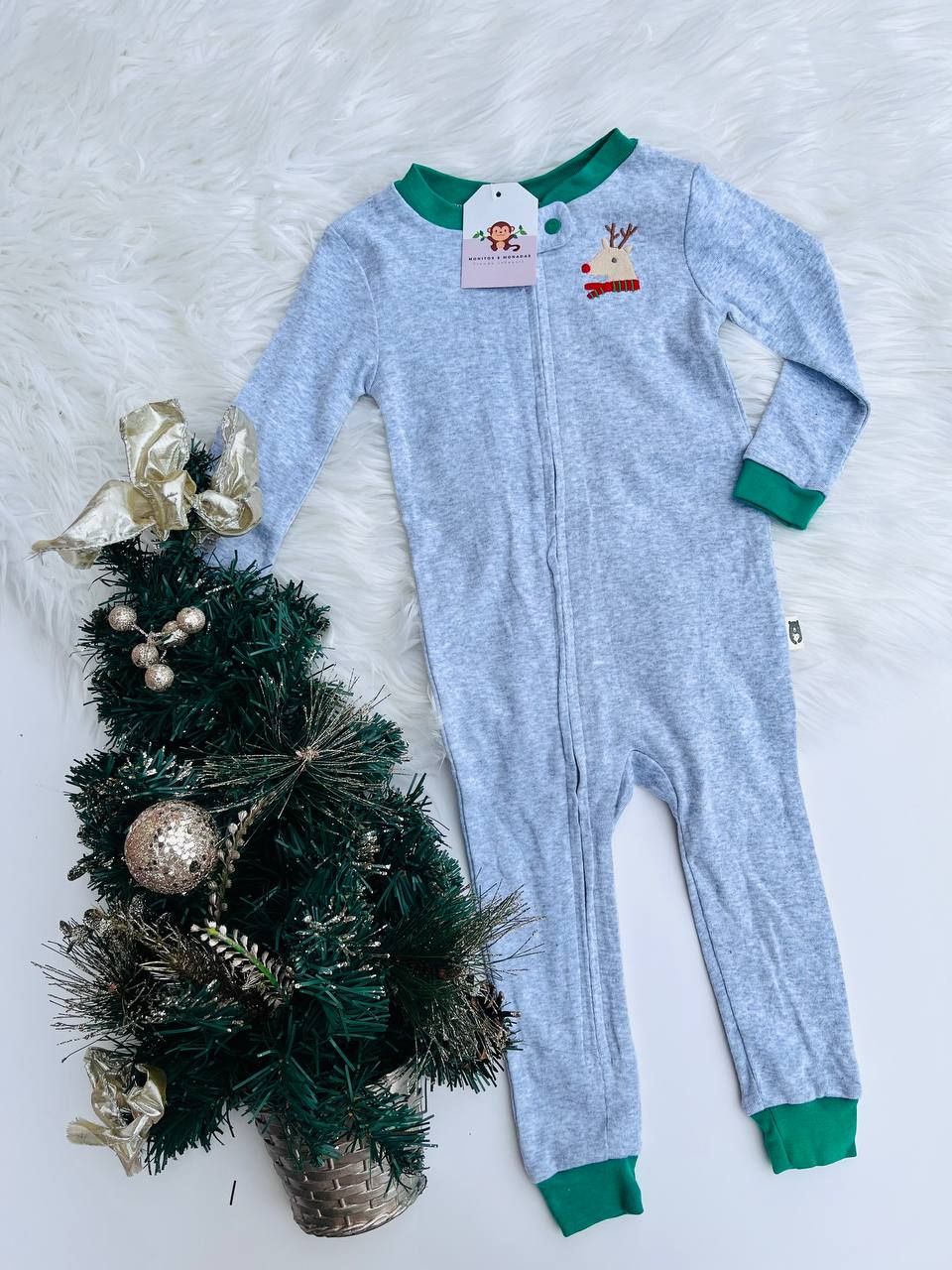 Pijama navideña, gris y verde renito, 18 meses