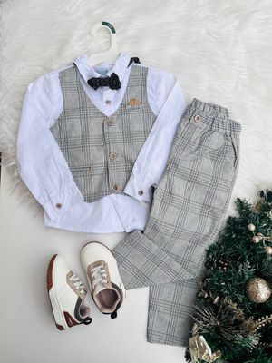 Set 3 piezas Little Lad, camisa blanca con chaleco gris + pantalón + corbatín, 3 años