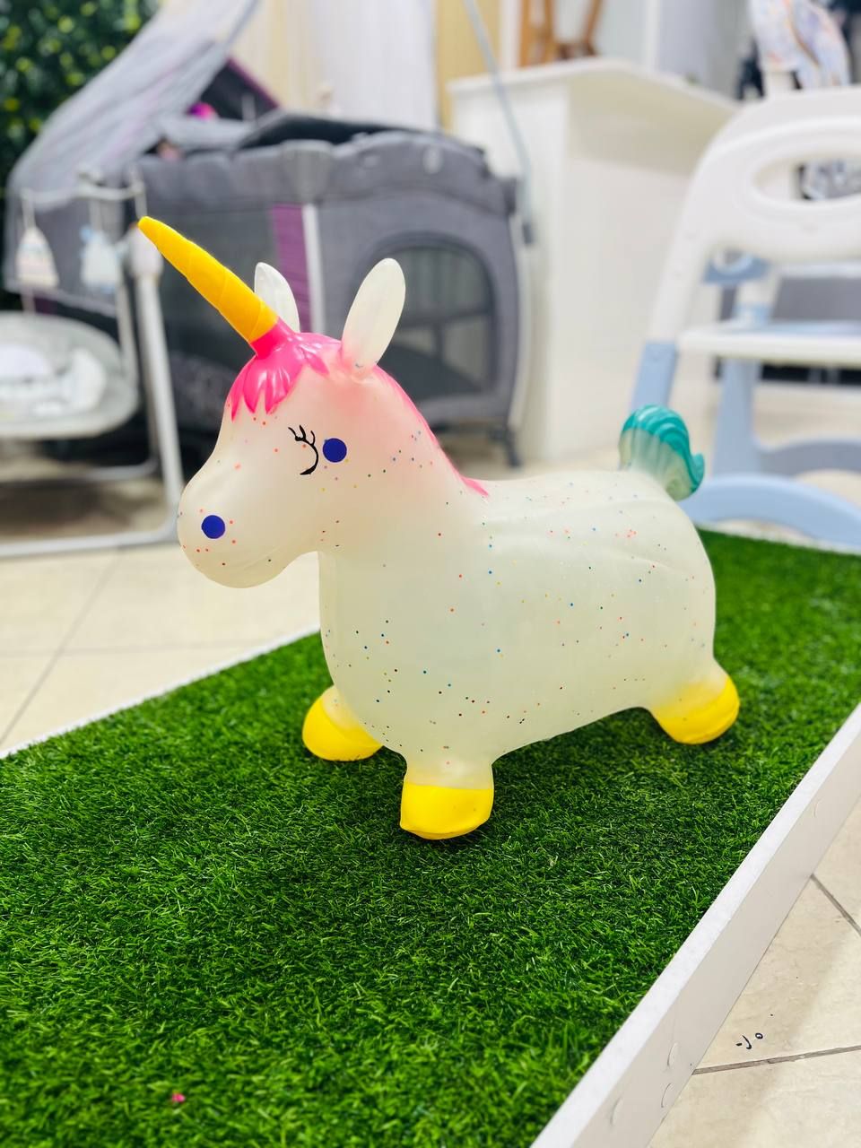 Saltarín Unicornio