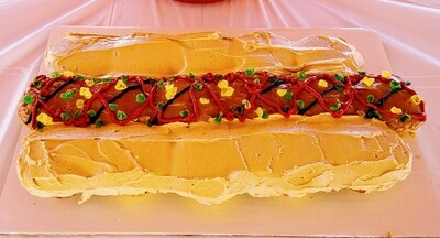Cupcakes Hotdog Cake