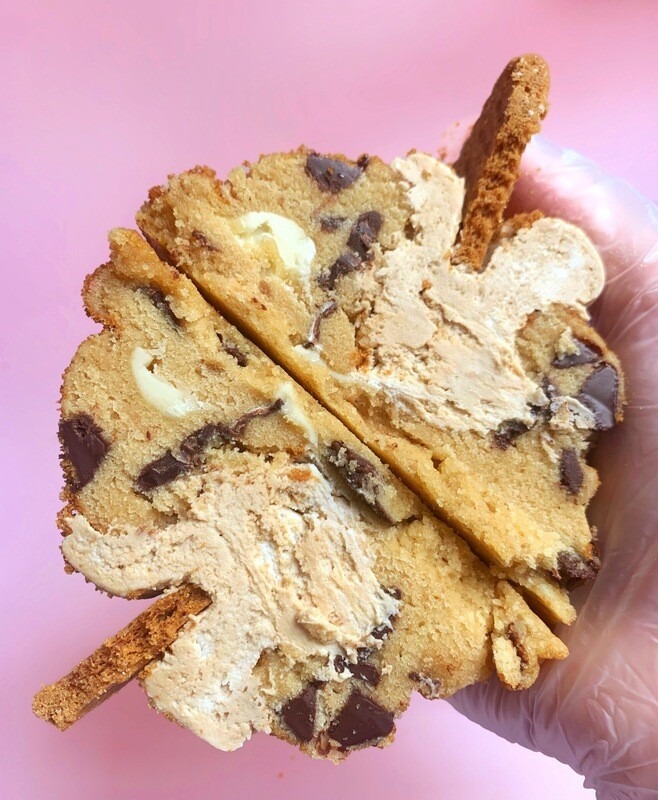 BISCOFF STUFFED COOKIE