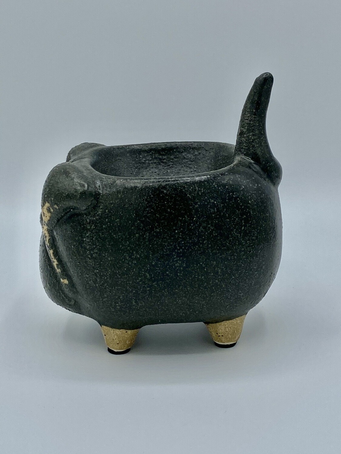 573 Pottery Dog Ring Holder