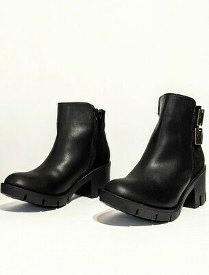 Botas con broche de tacón grueso