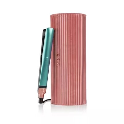 GHD Platinum+ hair straightener in Alluring Jade Dreamland gift set. GHD Platinum+ hair straightener in Alluring Jade Dreamland gift set.