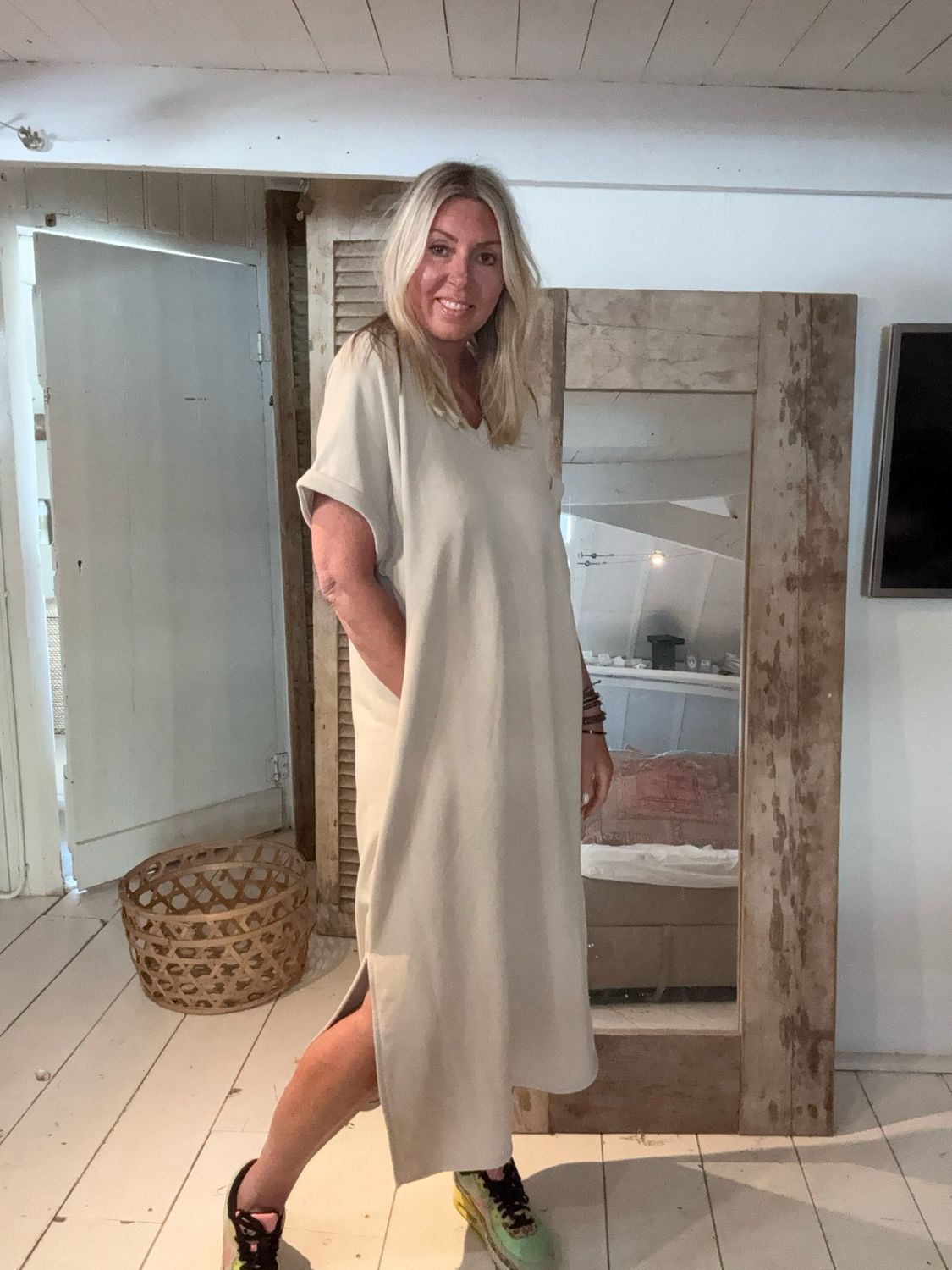 Jogging dress beige