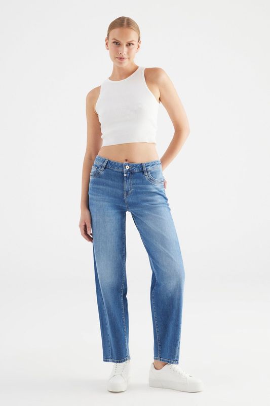 C.O.J. Jeans Beth Medium Blue Balloon